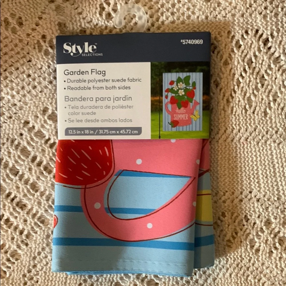 Style Selections Pink Floral Garden Flag - Picture 4 of 5